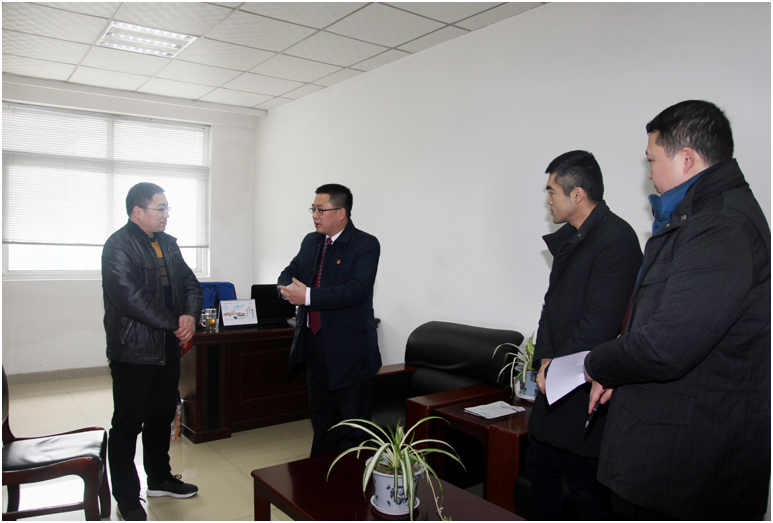 綿竹市委常委、組織部部長李偉一行蒞臨鑫坤機械慰問優(yōu)秀人才