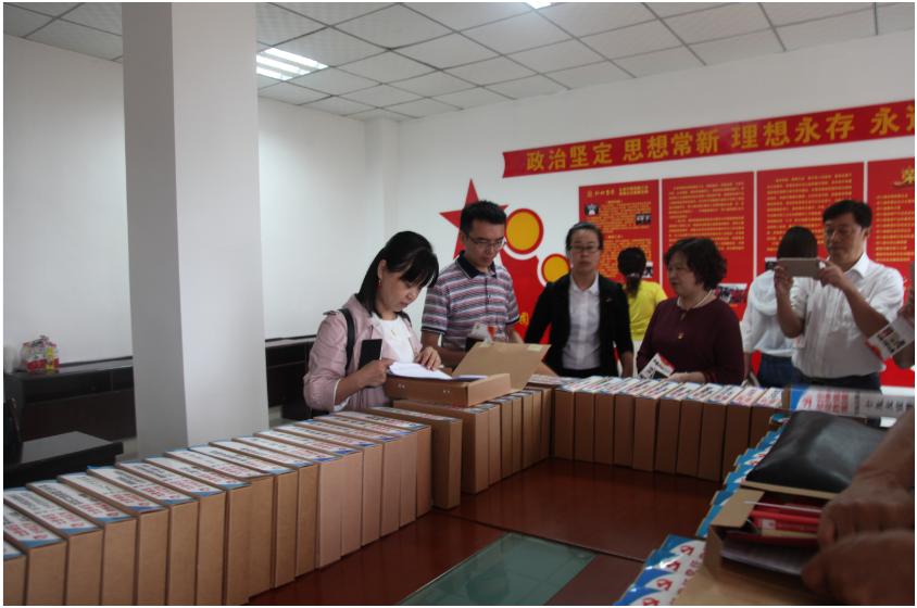 德陽市委兩新工委暨黨建指導(dǎo)員蒞臨仟坤集團(tuán)指導(dǎo)